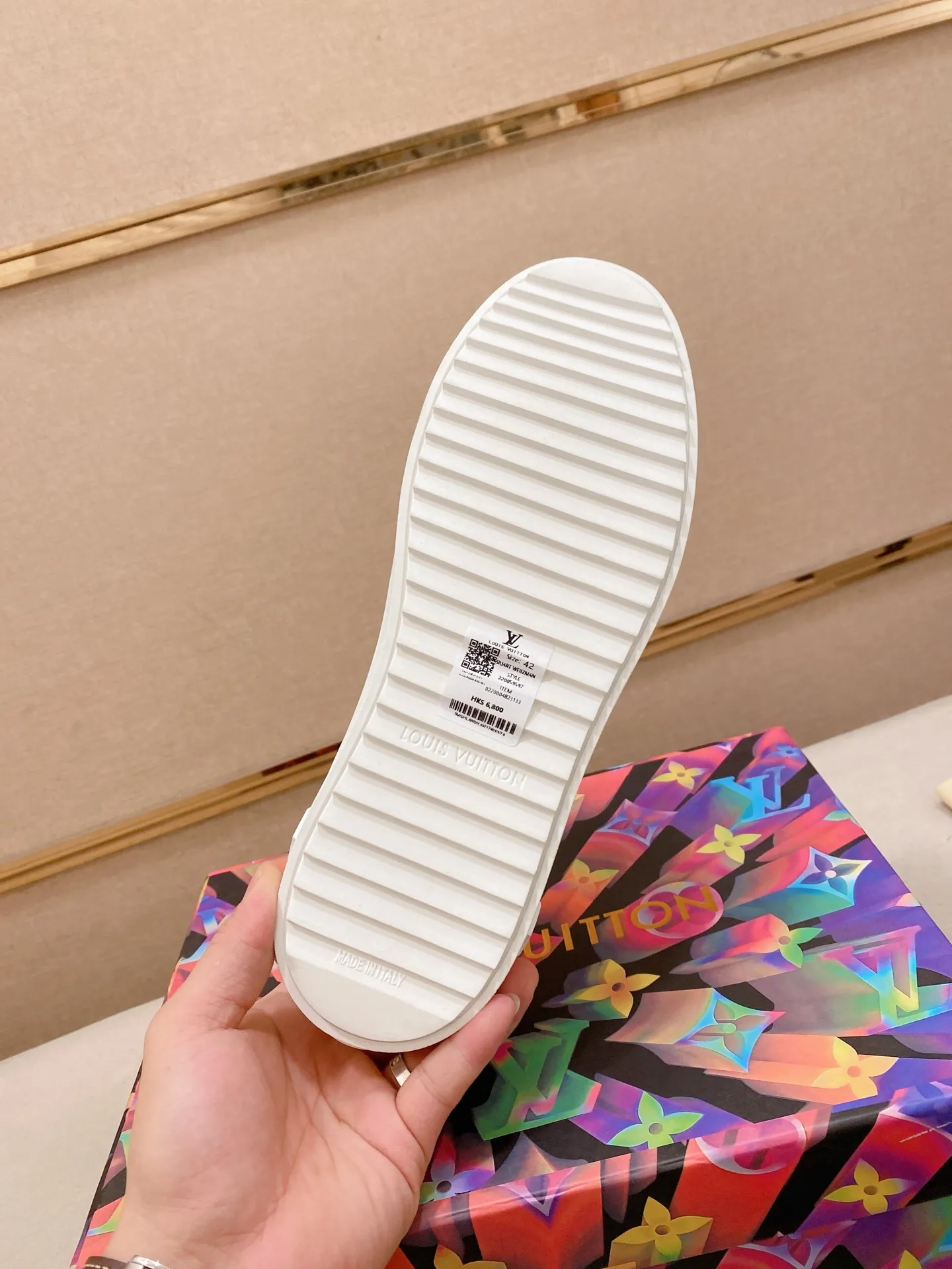 Men's shoes💰: 540💰(Niuli: full package) louis vuitton (Louis Vuitton/lv) top 🔍🔍 new models are on sale at the same time at the counter. The upper 🇮🇹 is imported from Italy, first-layer cowhide, and the lining is fully imported cowhide. 💪💪, completely 1⃣️ to 1 ⃣️Re-engraved🇮🇹💪💪, ⚠Sole: The original sole is specially provided by the original factory, the exclusive movable molded sole is super comfortable, ⚠The original factory follows the order, 🔍🔍high quality, you can enter and exit the counter at will, welcome to compare⚠. Code number:38-44